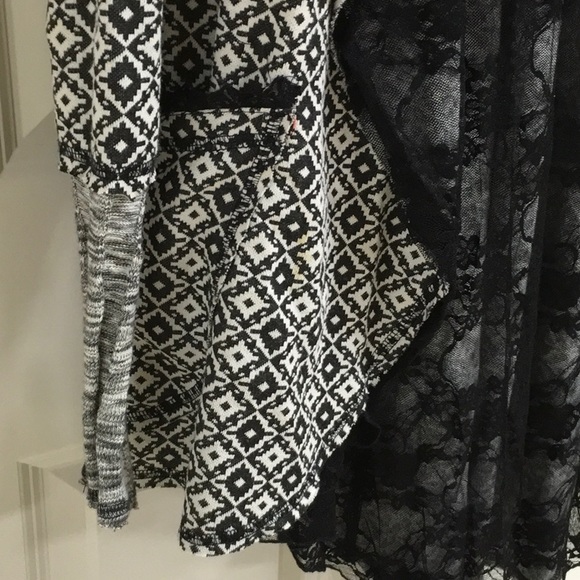 Cardigan - Picture 3 of 6